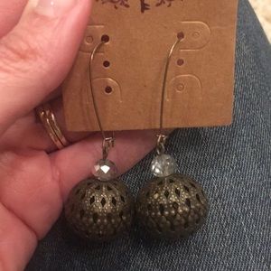 Plunder Camie Earrings